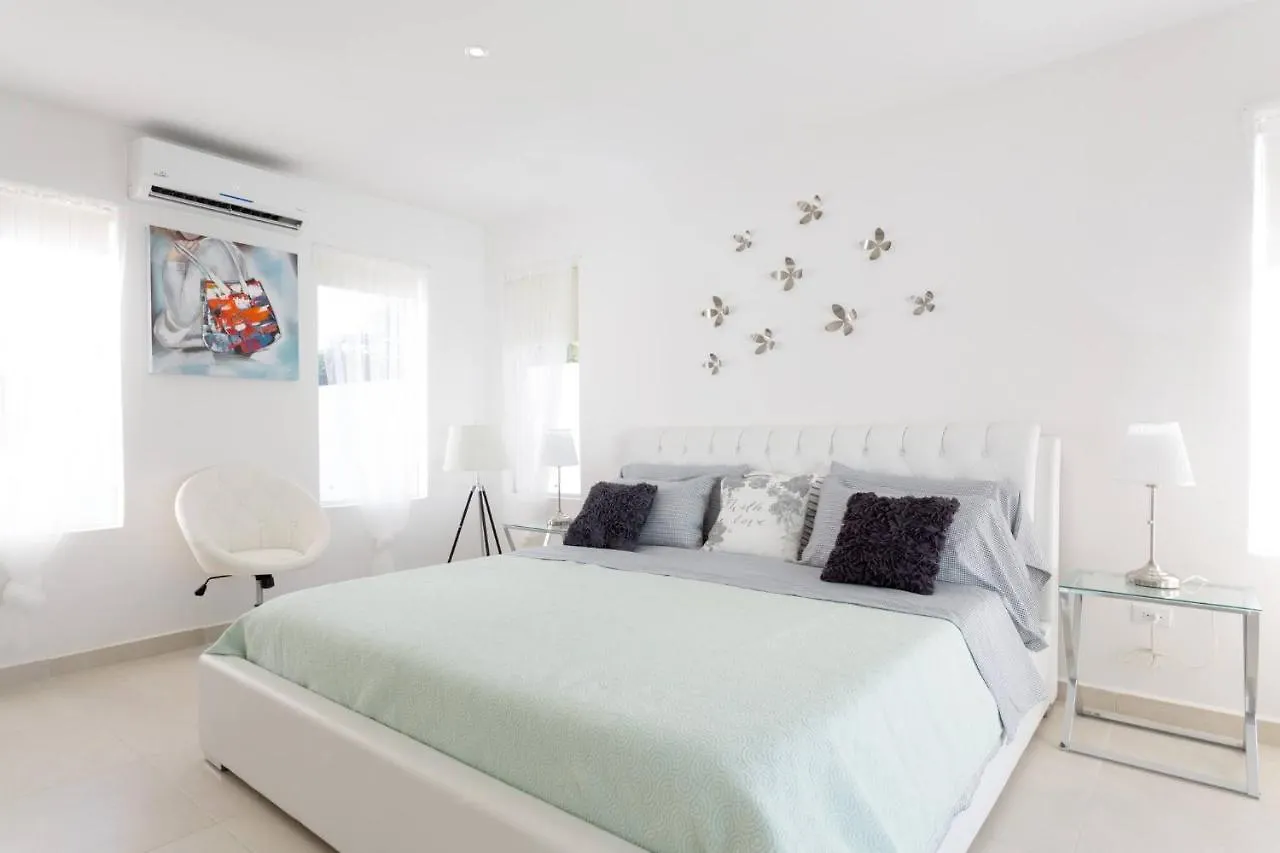 Contatti di Palm Beach C, Charmingquiet Apt,Wifi,Beach Close,